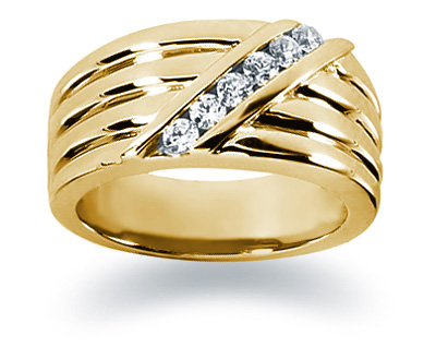0.24 Carat Women's Diamond Wedding Band in 18K Yellow Gold