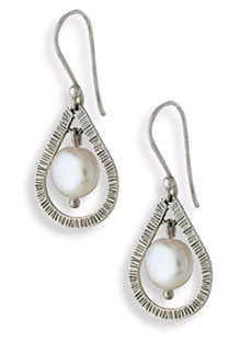 Apples of Gold Sterling Silver Tear-drop Pearl Ear...
