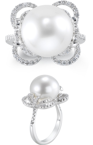 13mm Cultured South Sea Pearl Lotus Ring with 0.55 Carat of Diamonds