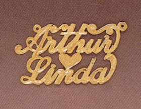 Custom Name Pendant - Arthur Loves Linda Design