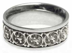 14K Gold Embossed Design Wedding Band Ring
