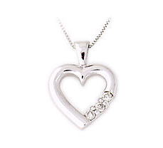 14K White Gold Three Stone Diamond Heart Pendant