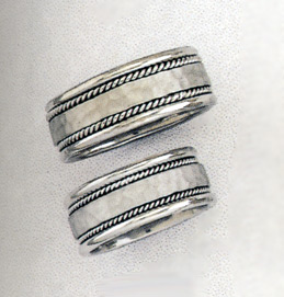 14K White Gold Hammered Wedding Band Ring