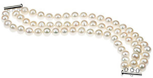 freshwater cultured pearl bracelet laid out