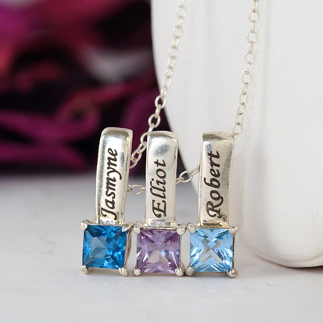 Personalized Mom Jewelry @ Its Finest!