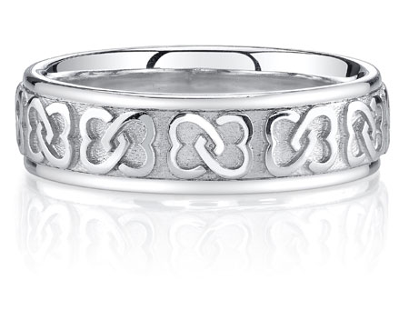 Celtic heart knot wedding ring