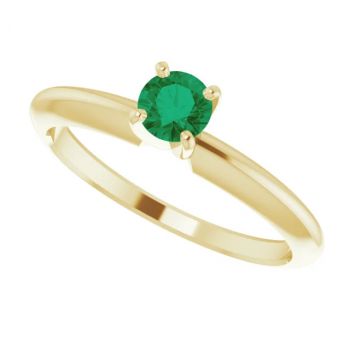 Emerald Gemstone Solitaire Ring in 14K Yellow Gold 4