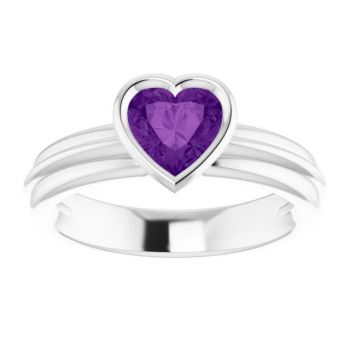 Heart-Shaped Amethyst Solitaire Ring in 14K White Gold 3