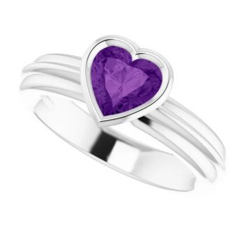 Heart-Shaped Amethyst Solitaire Ring in 14K White Gold 5