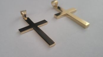Large 14K Gold Men's Thick Heavy Plain Cross Pendant 4