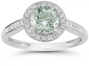 5 Creative Ways to Propose with a Green Amethyst Gemstone Ring 
