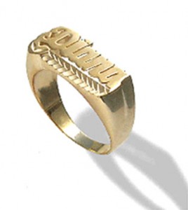 yellow-gold-personalized-diamond-cut-name-ring-NR90629GPSSC