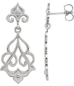 decorative-dangle-earrings