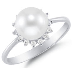 pearl-and-diamond-ring