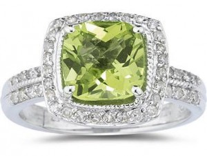 Peridot and diamond ring large