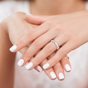 Lightweight Plain 4mm Wedding Band Ring in 14K White Gold 3